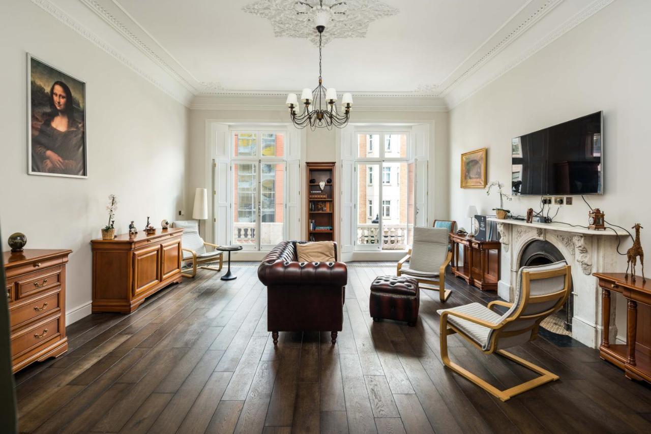 4 Bedroom House Up To 10 People At Heart Of Kensington And Chelsea Londra Esterno foto